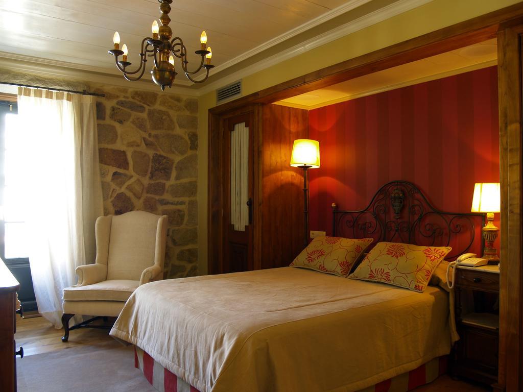 Hotel Monumento Convento De San Benito A Guarda Chambre photo